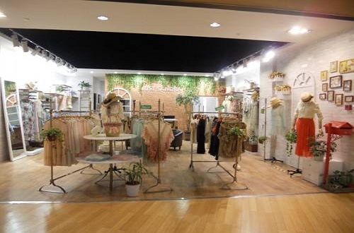 服飾品牌杰艾絲推出2019女裝新品，引領(lǐng)國際時尚