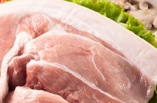 家佳康致力打造品質(zhì)高端、安全放心、健康營養(yǎng)肉品